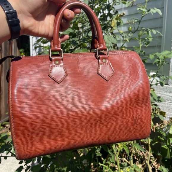 Louis Vuitton Handbags - LOUIS VUITTON Speedy 25 Authentic epi brownish